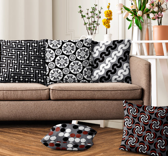 Ultimate Trends Geometric Digital Printed Cushion Cover